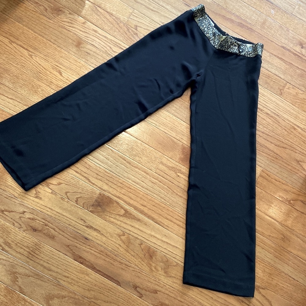Wide leg black pants with gold metallic waist size 4